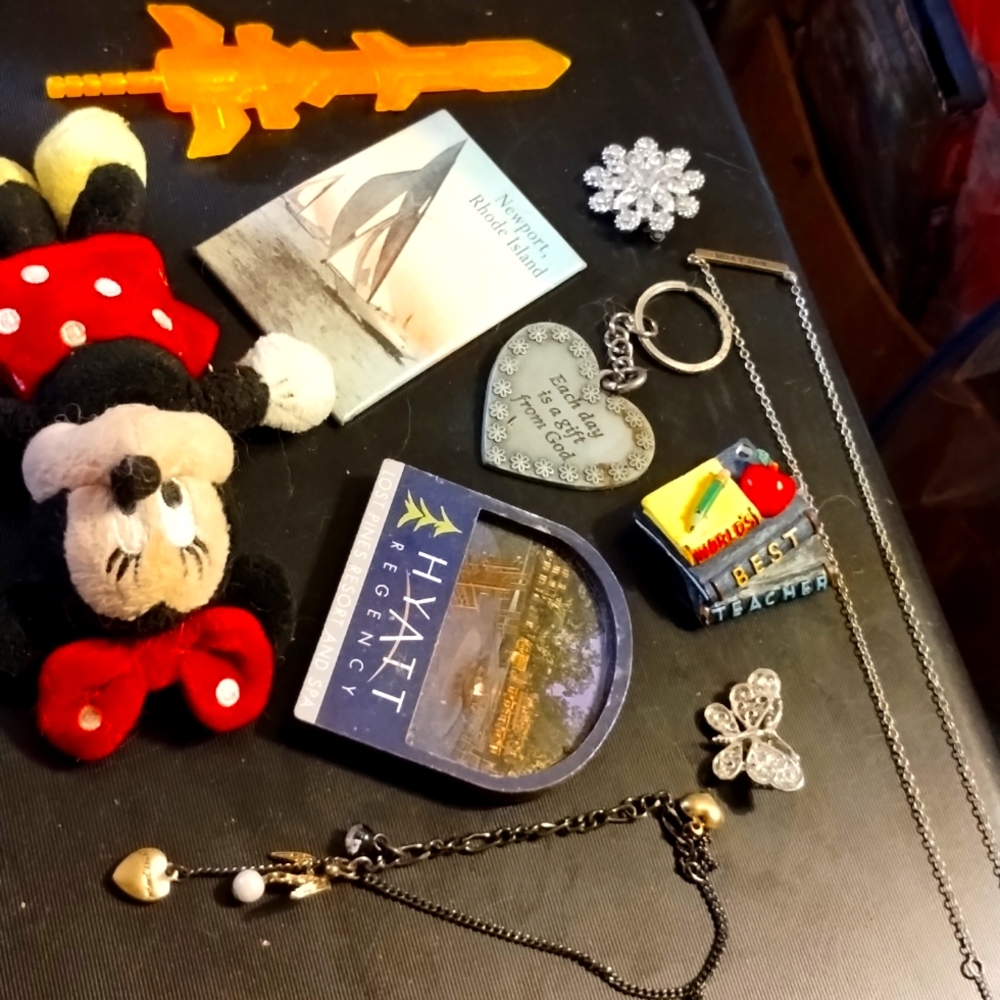 Grandma's a vintage junk drawer~pretty pretty things